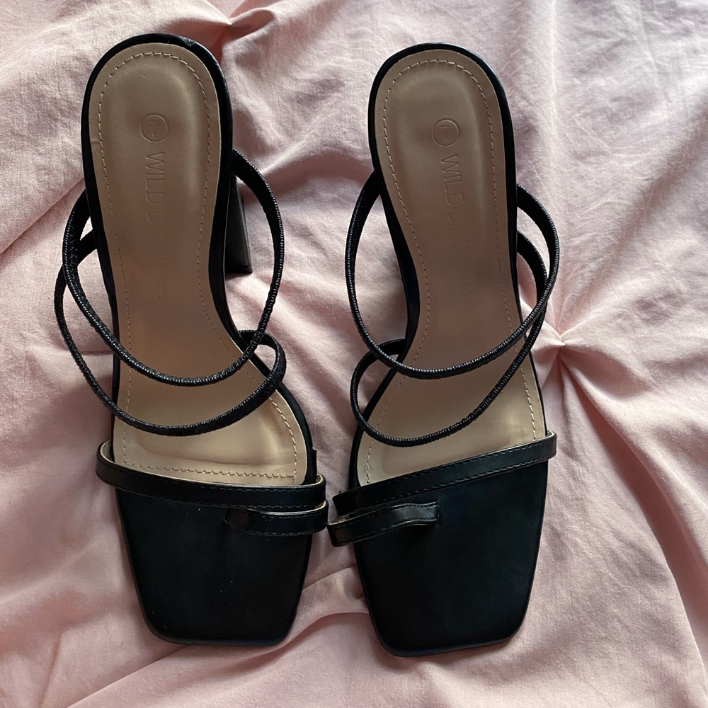 Black little block heel